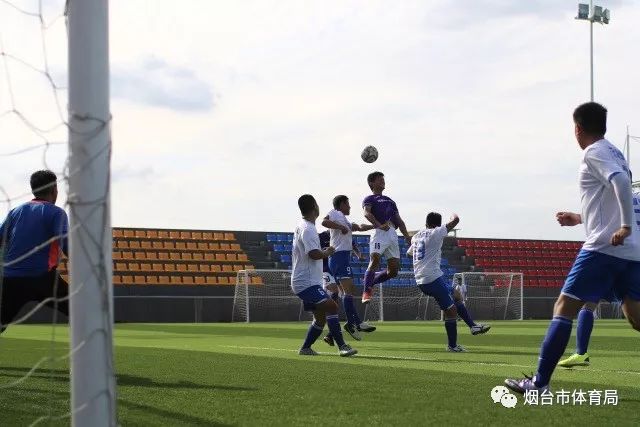 雷迪克公布湖人新赛季首发阵容：詹眉拉里八村